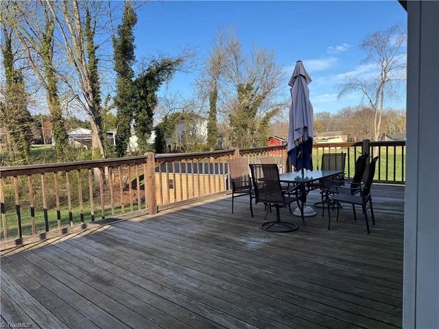 158 Betty Avenue, Mount Airy, NC 27030