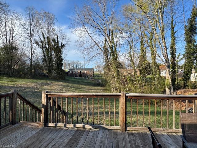 158 Betty Avenue, Mount Airy, NC 27030