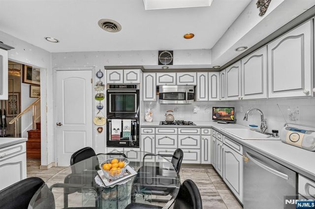 1230 Duncan Road, Fort Lee, NJ 07024