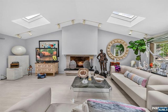 1230 Duncan Road, Fort Lee, NJ 07024