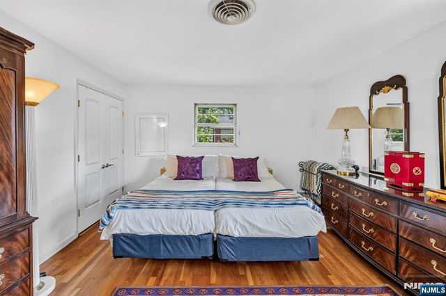 1230 Duncan Road, Fort Lee, NJ 07024