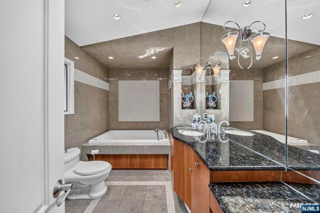1230 Duncan Road, Fort Lee, NJ 07024