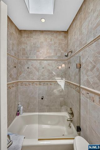 1230 Duncan Road, Fort Lee, NJ 07024