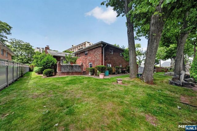 1230 Duncan Road, Fort Lee, NJ 07024