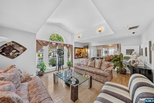 1230 Duncan Road, Fort Lee, NJ 07024