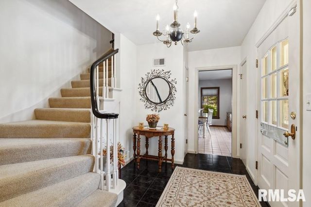 1570 N ACADEMY Street, Galesburg, IL 61401