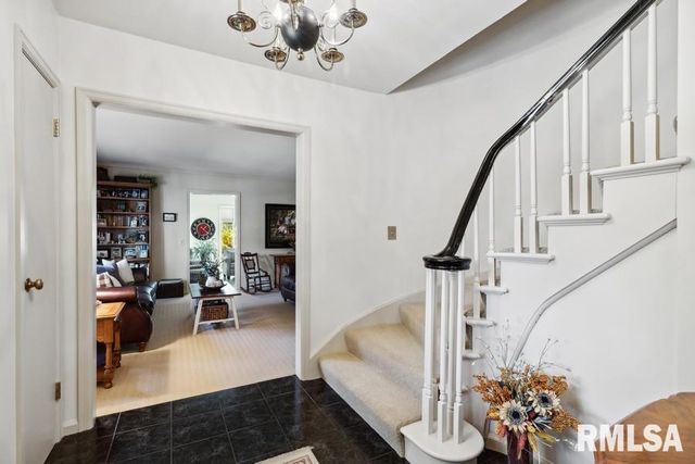 1570 N ACADEMY Street, Galesburg, IL 61401