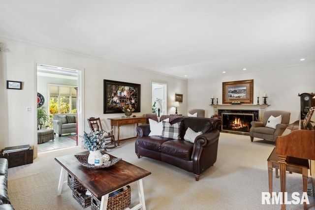 1570 N ACADEMY Street, Galesburg, IL 61401