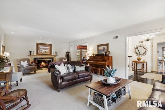 1570 N ACADEMY Street, Galesburg, IL 61401