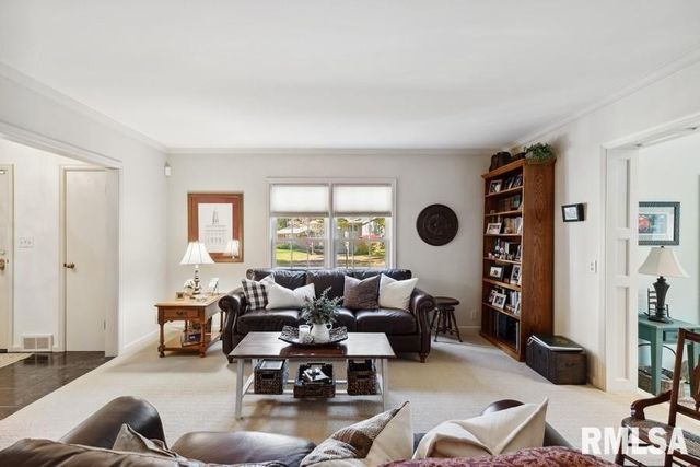 1570 N ACADEMY Street, Galesburg, IL 61401