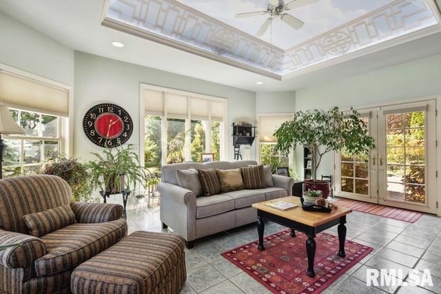 1570 N ACADEMY Street, Galesburg, IL 61401