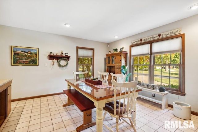 1570 N ACADEMY Street, Galesburg, IL 61401