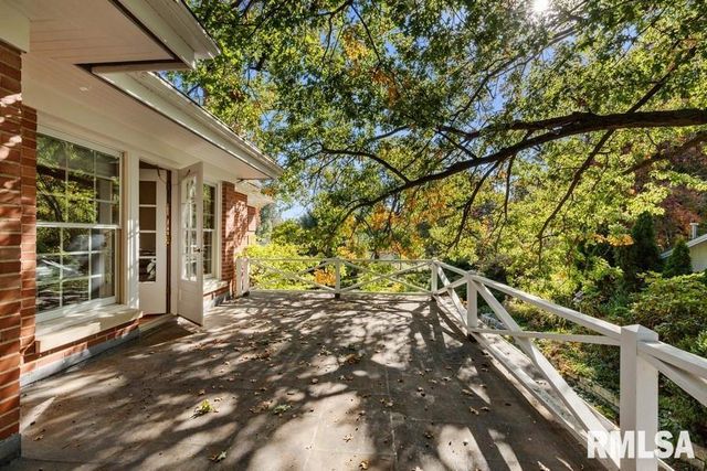 1570 N ACADEMY Street, Galesburg, IL 61401