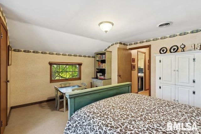 1570 N ACADEMY Street, Galesburg, IL 61401