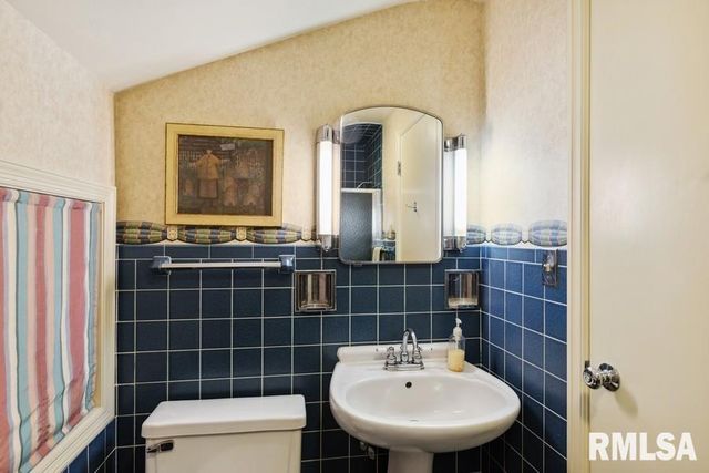 1570 N ACADEMY Street, Galesburg, IL 61401