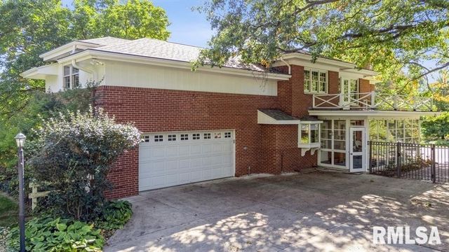 1570 N ACADEMY Street, Galesburg, IL 61401