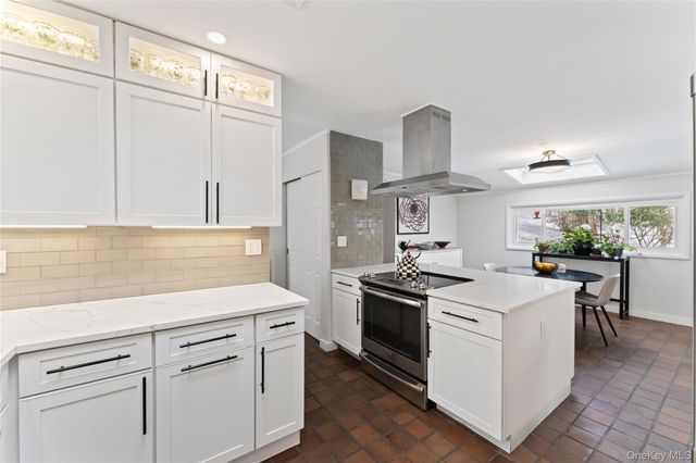 473 Winding Road N, Ardsley, NY 10502