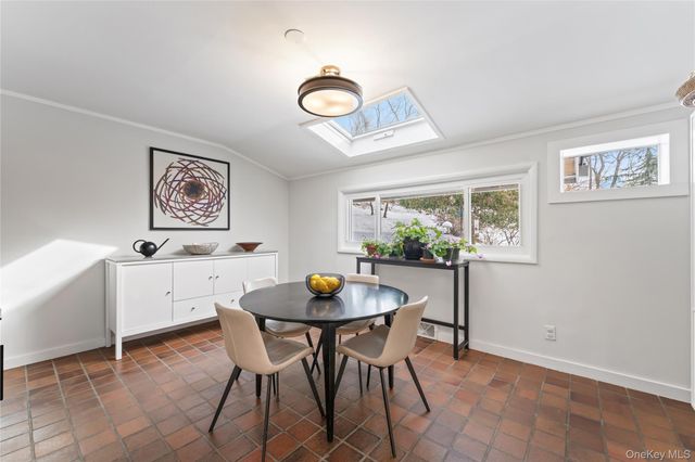 473 Winding Road N, Ardsley, NY 10502