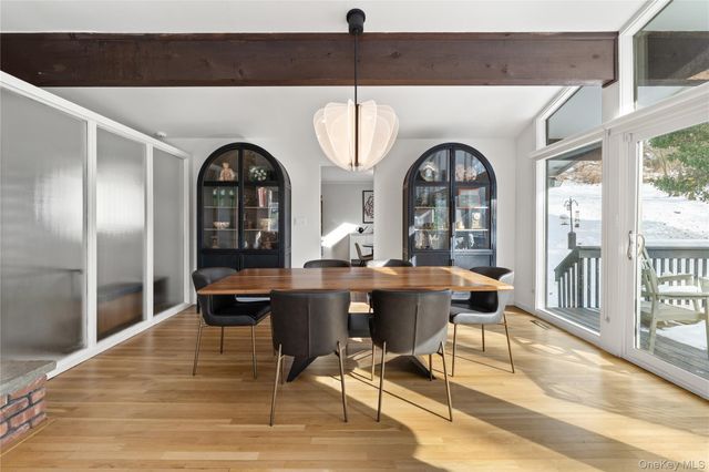 473 Winding Road N, Ardsley, NY 10502