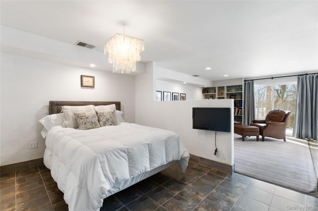 473 Winding Road N, Ardsley, NY 10502