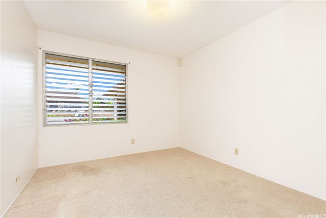 95-744 Hinalii Street, Mililani, HI 96789