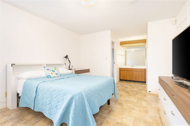 95-744 Hinalii Street, Mililani, HI 96789