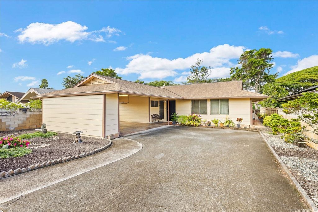 95-744 Hinalii Street, Mililani, HI 96789