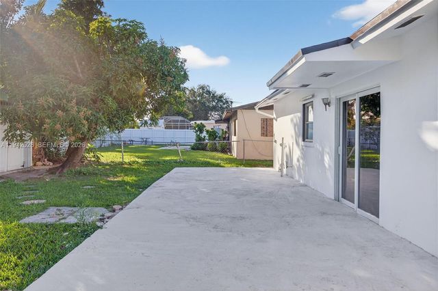 11000 SW 156th St, Miami, FL 33157