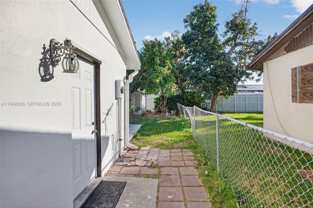 11000 SW 156th St, Miami, FL 33157