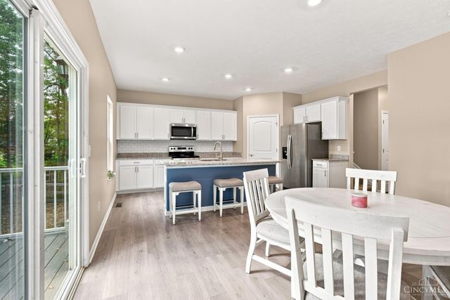 60 Snapdragon Drive, Amelia, OH 45102