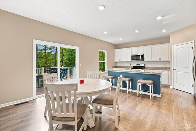 60 Snapdragon Drive, Amelia, OH 45102