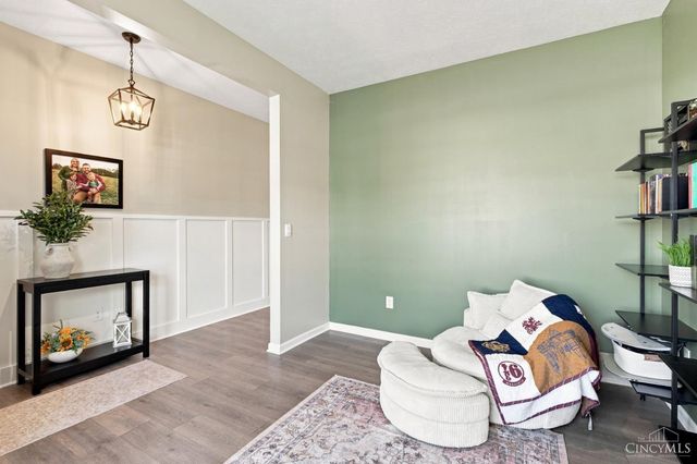 60 Snapdragon Drive, Amelia, OH 45102