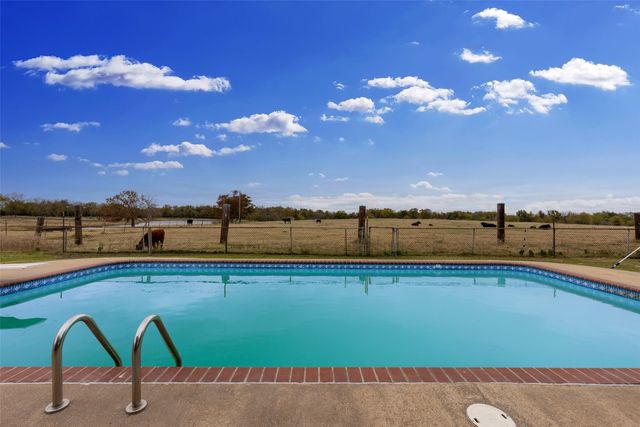 1436 County Road 2320, Como, TX 75431