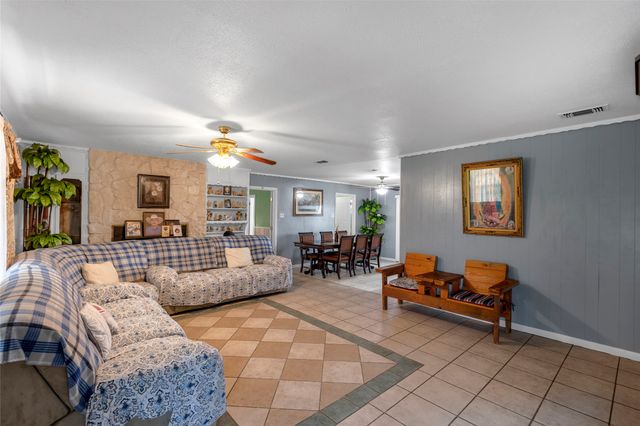 1436 County Road 2320, Como, TX 75431