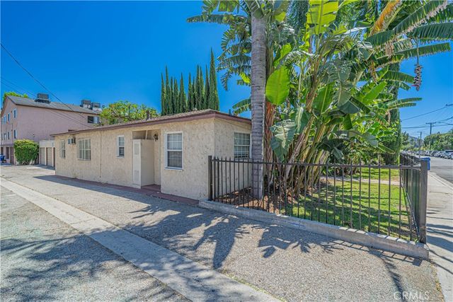 210 W Spazier, Burbank, CA 91502