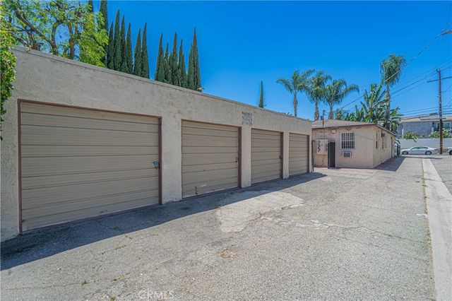 210 W Spazier, Burbank, CA 91502