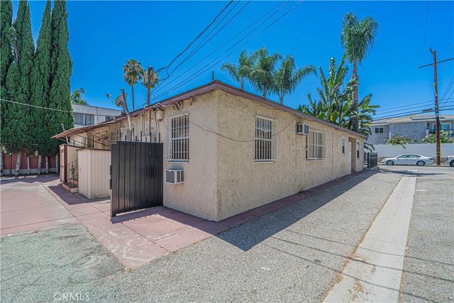 210 W Spazier, Burbank, CA 91502