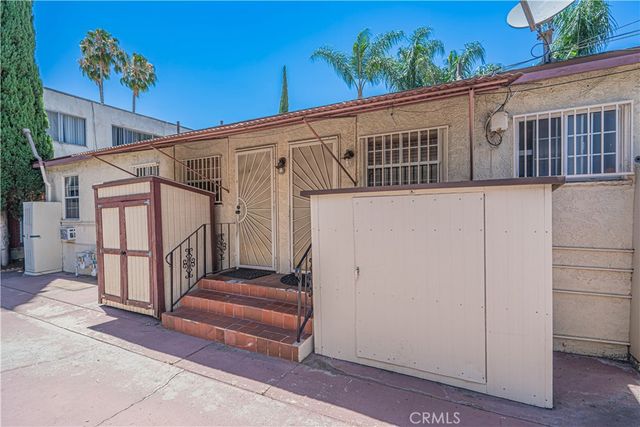 210 W Spazier, Burbank, CA 91502