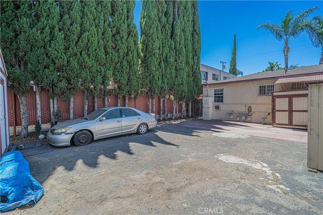 210 W Spazier, Burbank, CA 91502