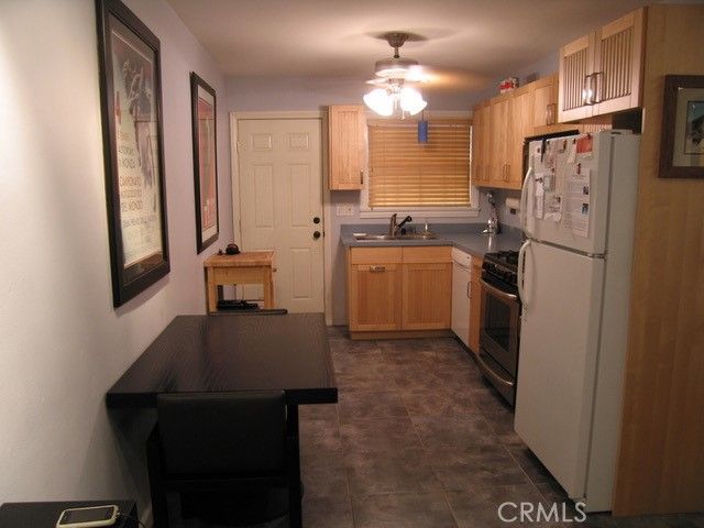 210 W Spazier, Burbank, CA 91502