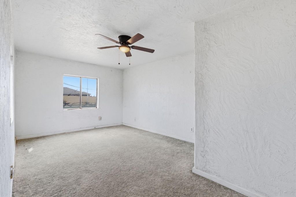 Image 18 of property listing at 14735 Road 28, Madera, CA 93638