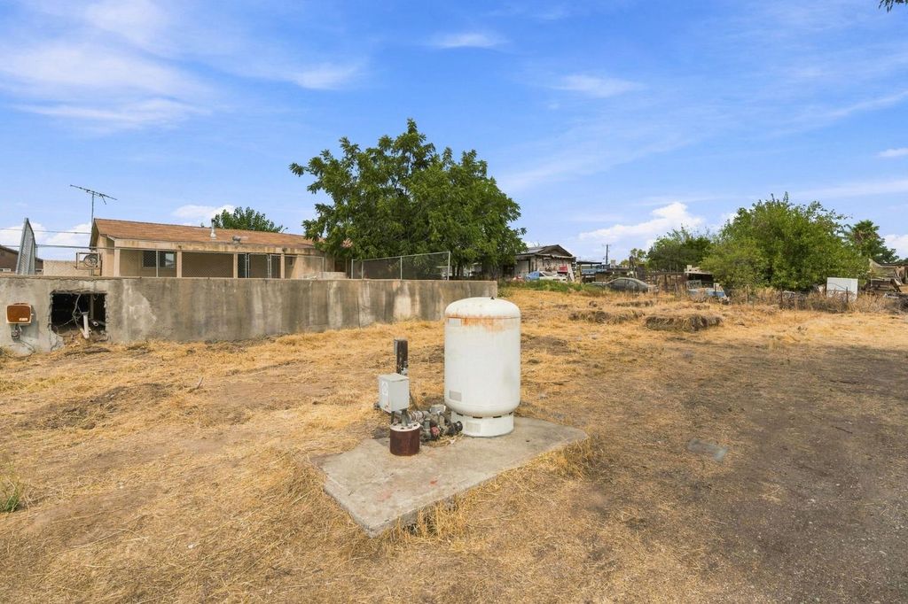 Image 26 of property listing at 14735 Road 28, Madera, CA 93638