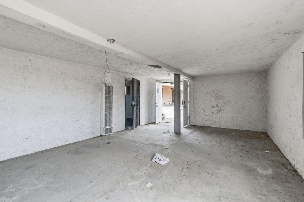 Image 33 of property listing at 14735 Road 28, Madera, CA 93638