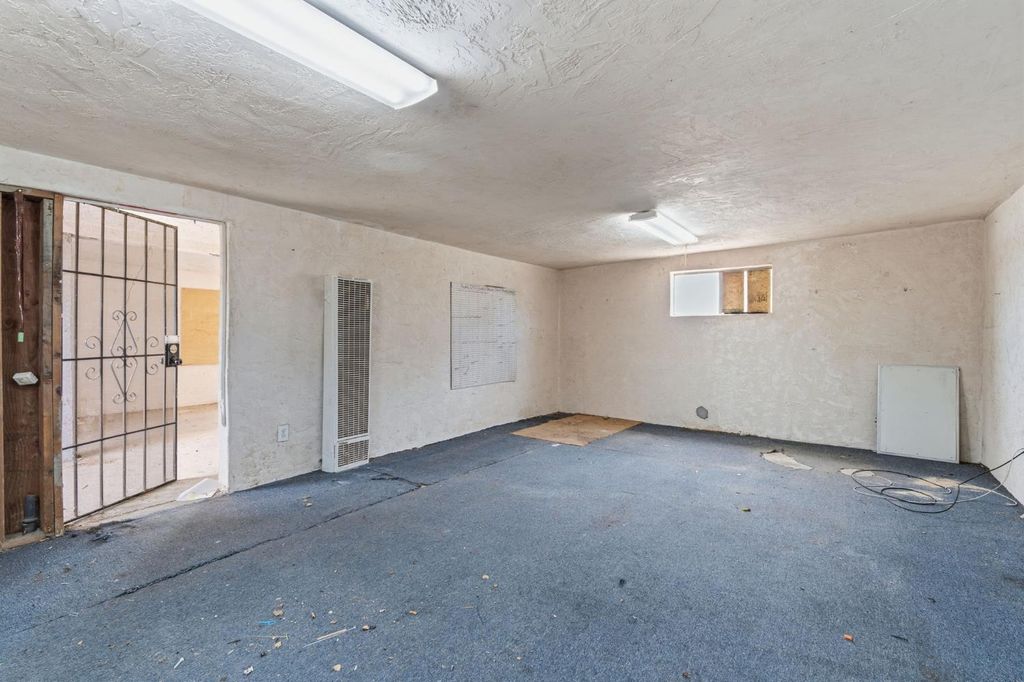 Image 34 of property listing at 14735 Road 28, Madera, CA 93638