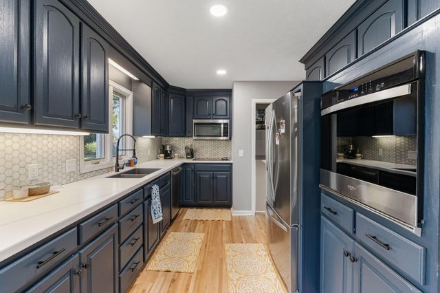 23 WENWOOD Circle, Council Bluffs, IA 51503