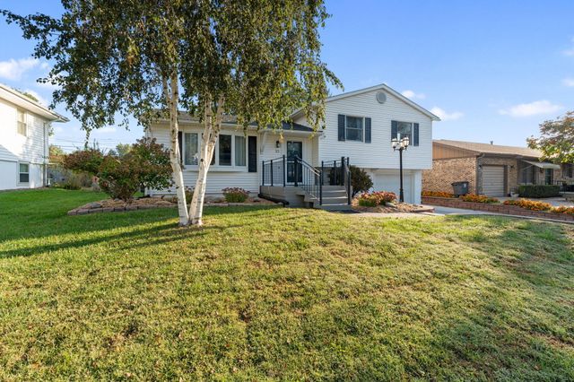 23 WENWOOD Circle, Council Bluffs, IA 51503