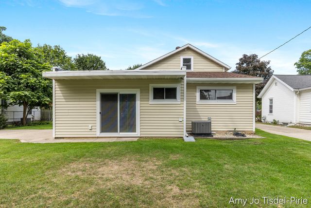 208 N Webster Street, Montcalm Twp, MI 48838