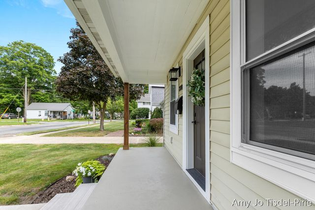 208 N Webster Street, Montcalm Twp, MI 48838