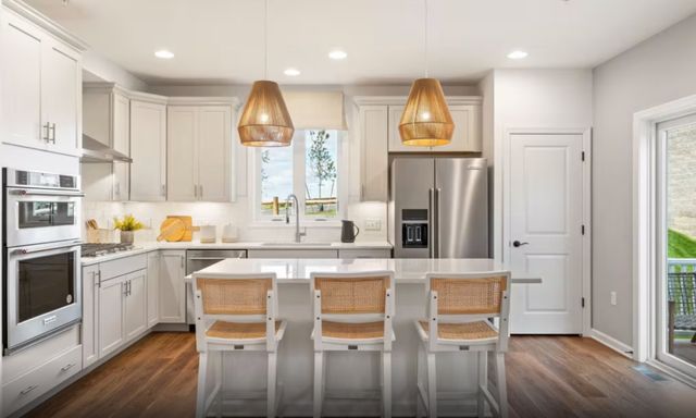 12 Emerald Run 63, Shrewsbury, MA 01545