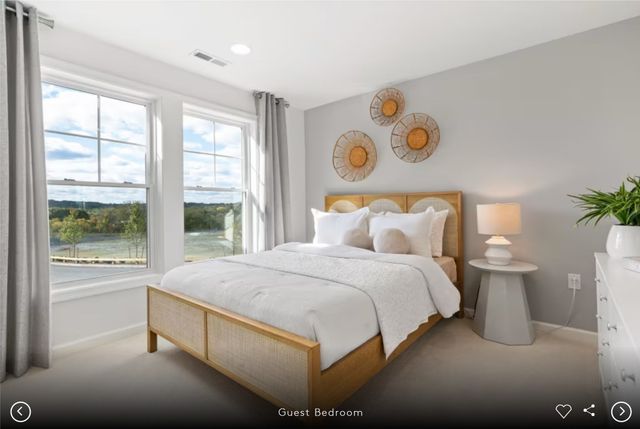 12 Emerald Run 63, Shrewsbury, MA 01545